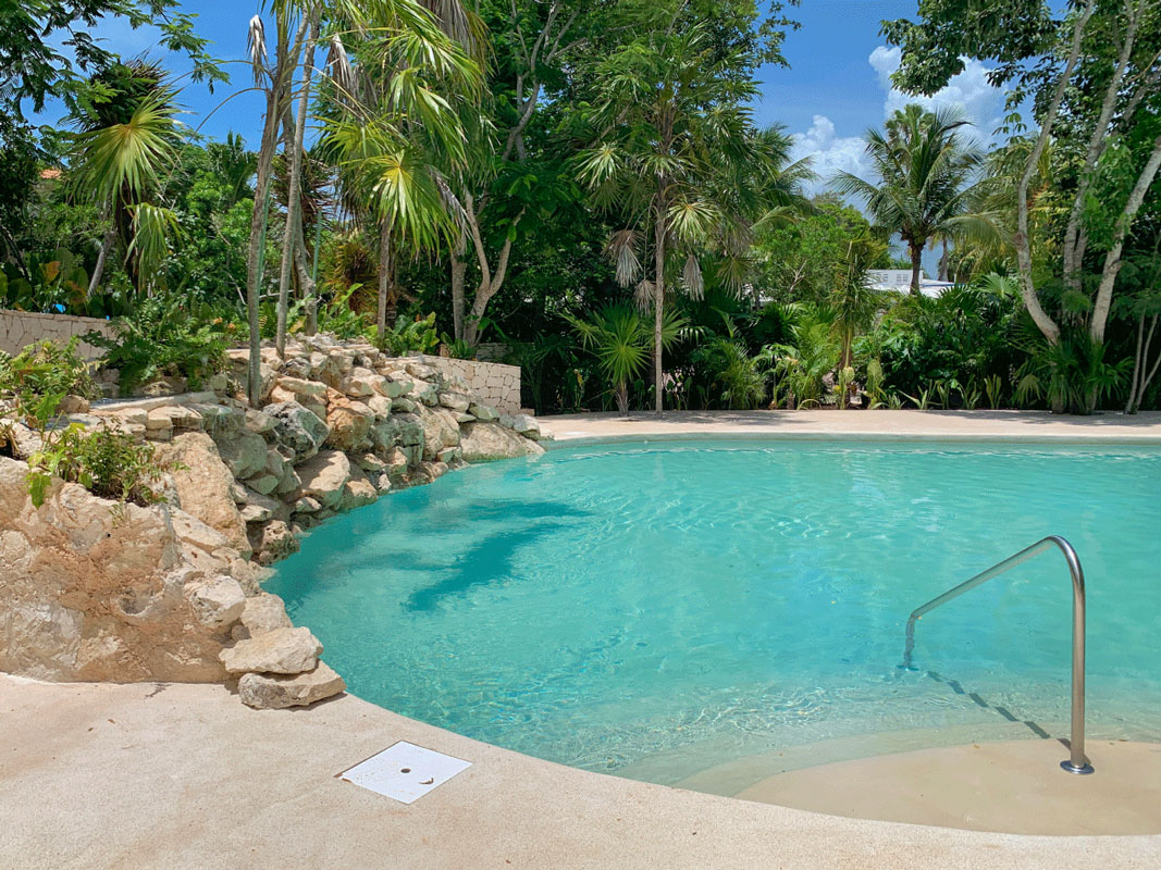 C&oacute;mo se realiz&oacute; la alberca de este conocido hotel en Akumal